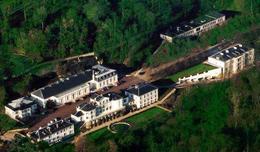 Севр (Франция). Международное бюро мер и весов